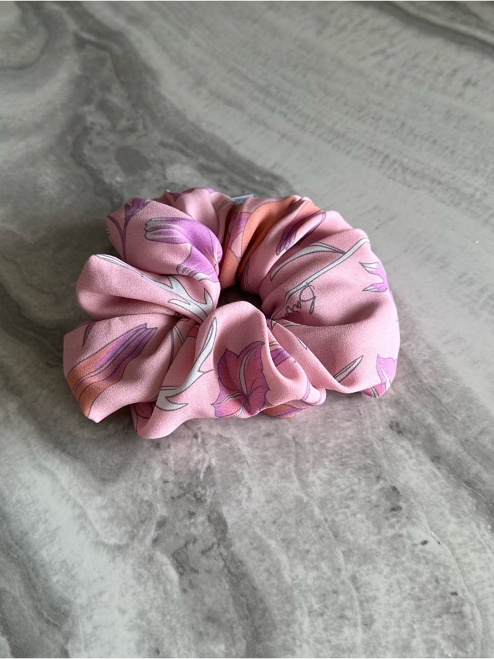 Balenciaga BB Logo Holli Floral Pink Scrunchie Silk & Brass - Picture 3 of 5